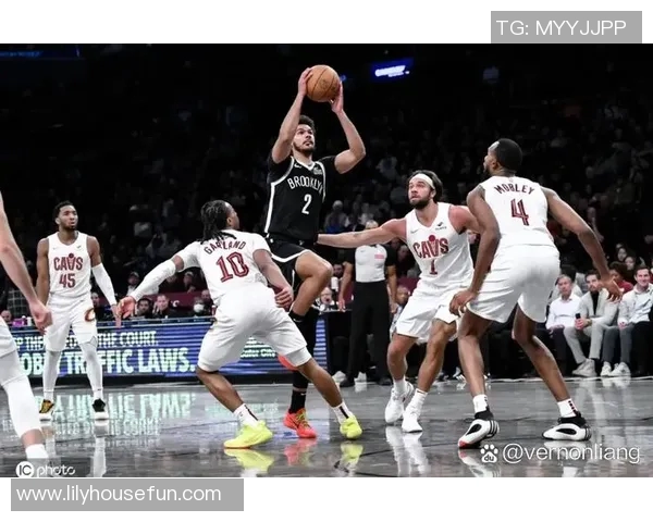 篮网队胜骑士队，东部赛场实力占优